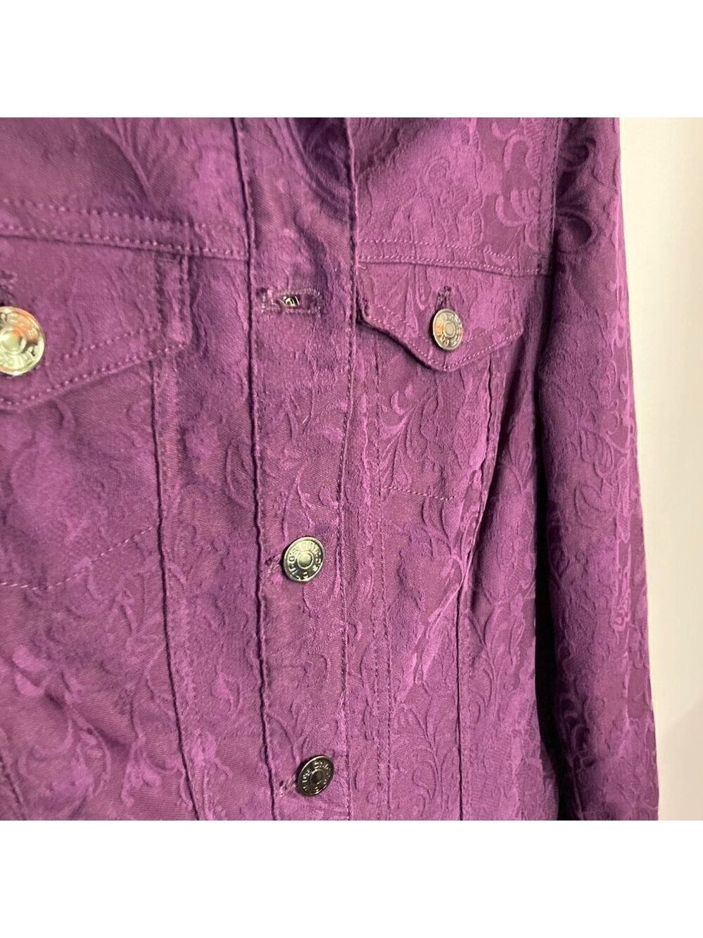 Chico's Jacket, EUC, Size 0(S-4) - Picture 8 of 12